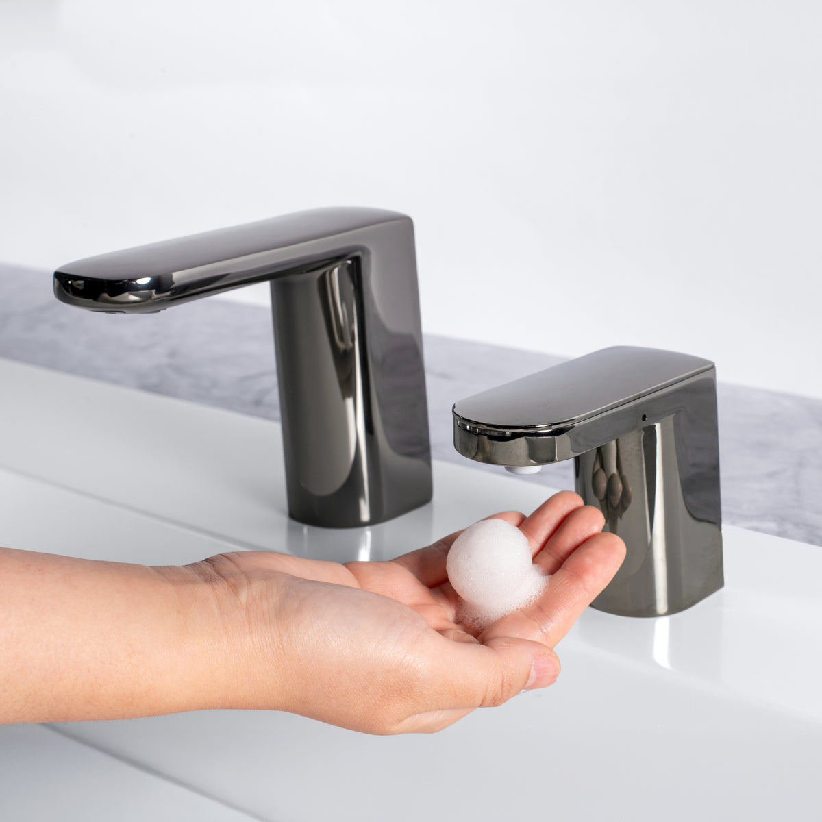 Bobrick 961 manufacturer product image