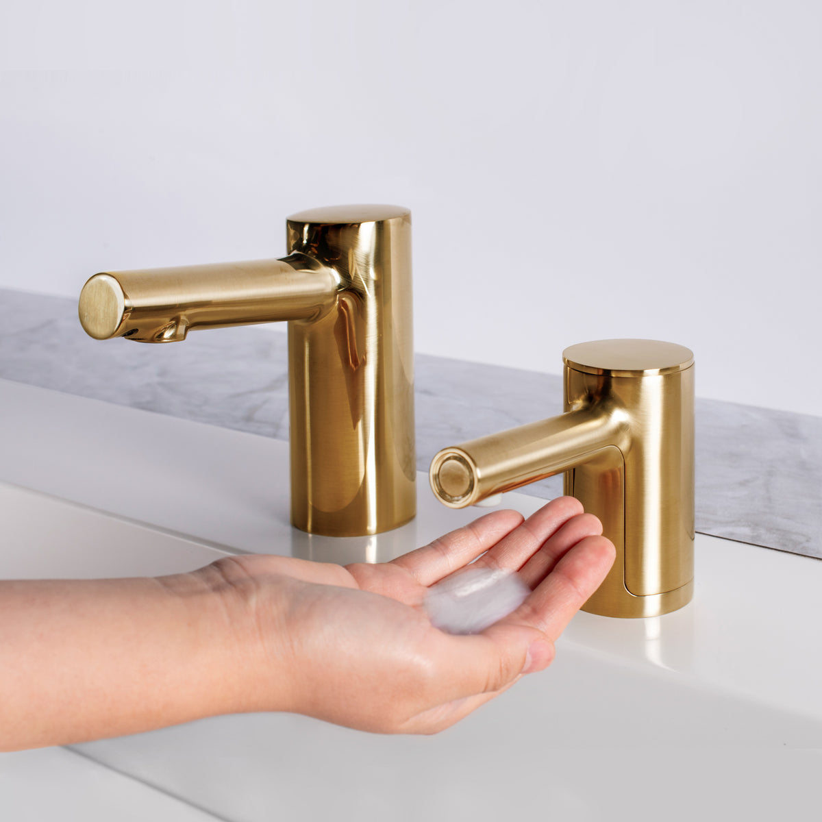Bobrick 990 manufacturer product image
