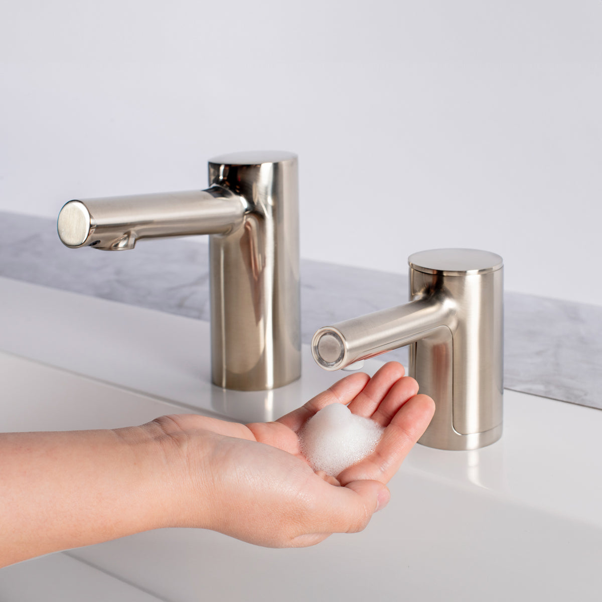 Bobrick 905 manufacturer product image